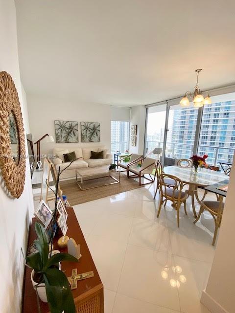 Building Photo - 1050 Brickell Ave