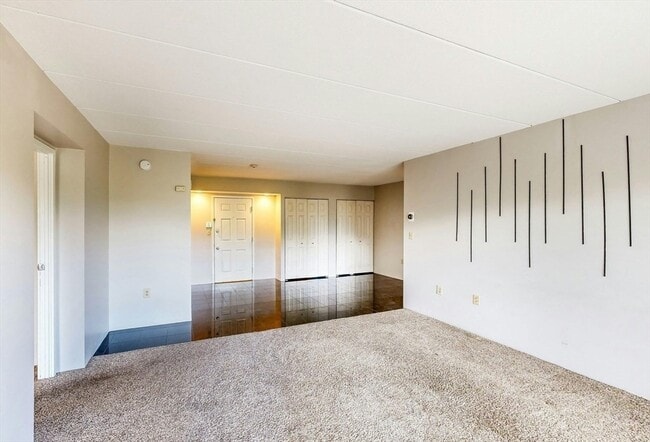 Building Photo - 100 Boatswains Wy