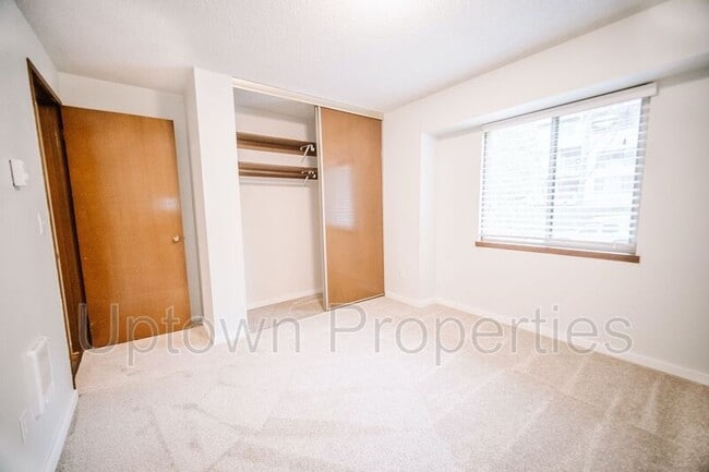 Building Photo - 230 Cervantes Cir