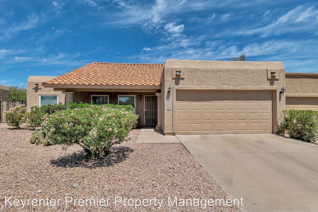 Primary Photo - 3 br, 2 bath House - 14808 N Olympic Wy
