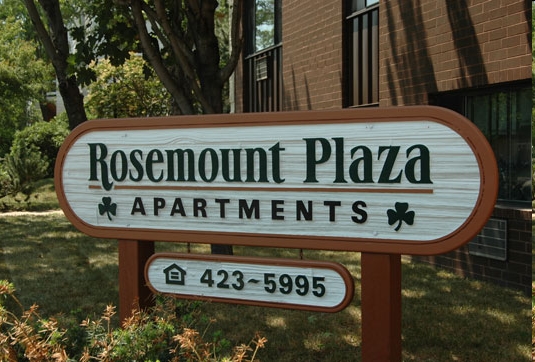 Foto del edificio - Rosemount Plaza Apartments