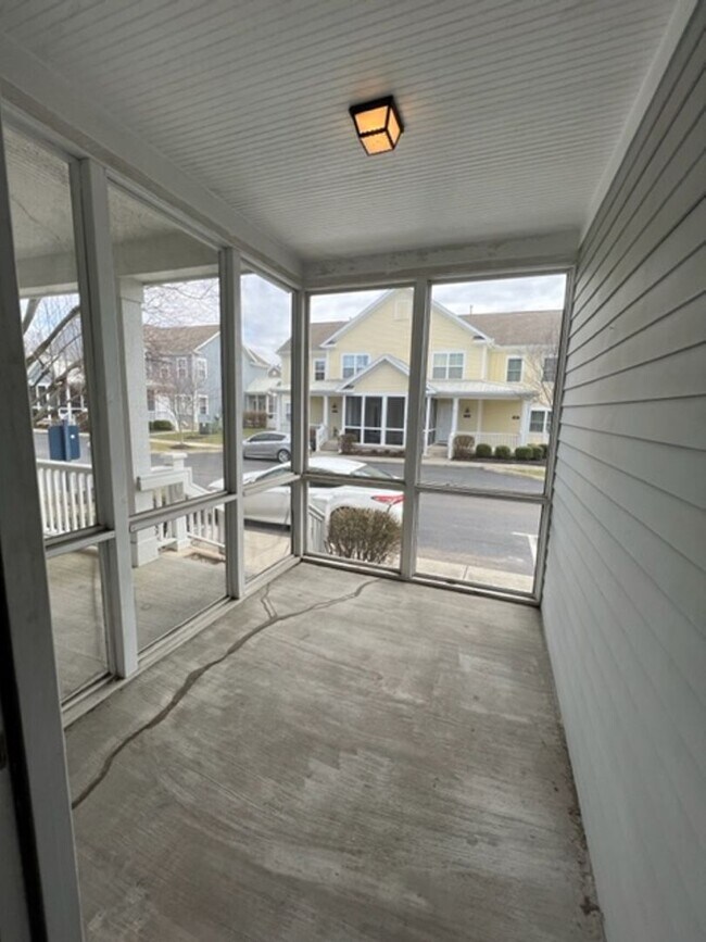 Foto del edificio - 2 Bed 2.5 Bath Condo in Downtown Powell Available for Pre-Lease!