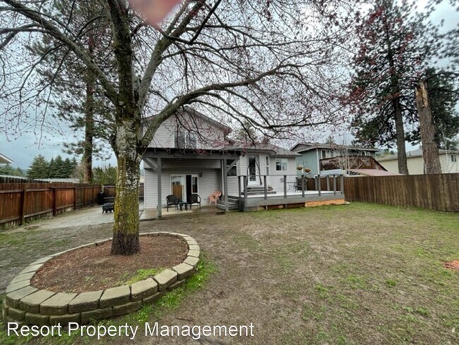 Building Photo - 3 br, 2.5 bath House - 3233 N 13th St