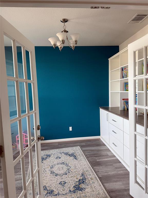 Foto del edificio - 6017 Teodoro Bend