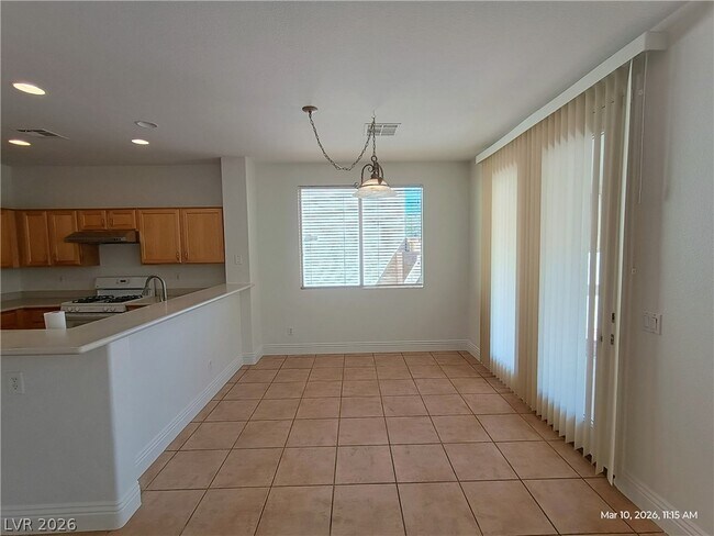 Building Photo - 7918 Mustang Canyon St