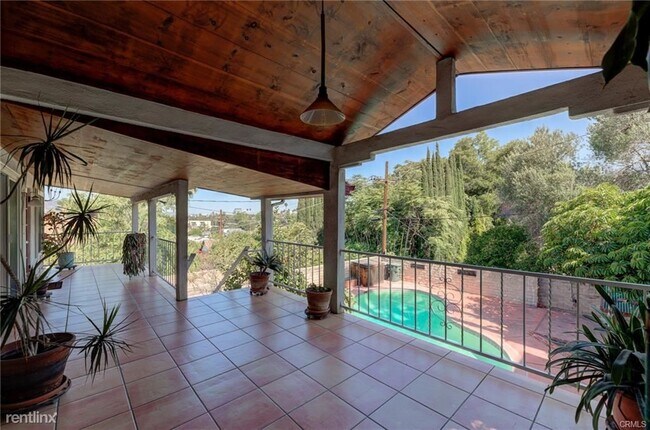 Foto del edificio - 3 br, 2 bath House - 1513 E Garfield Ave