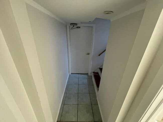 Photo du bâtiment - 122 Maybourne Ave