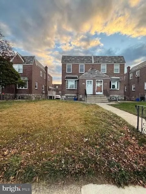 Building Photo - 1834 Benson St