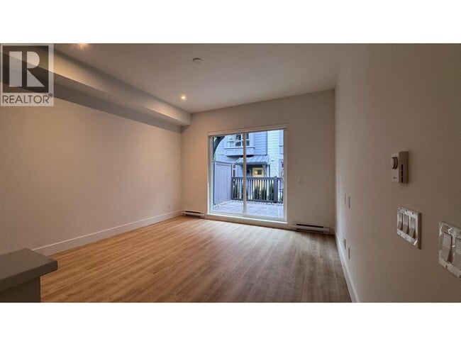 Building Photo - 2320 Emery Ct