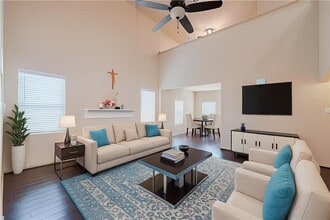 Building Photo - 1810 Emerson Ridge Dr