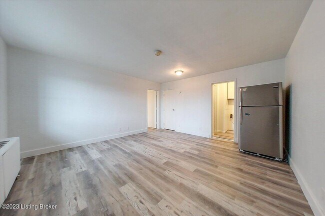 Foto del edificio - 3320 Bardstown Rd