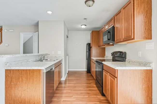 Building Photo - 732 Branniff Dr