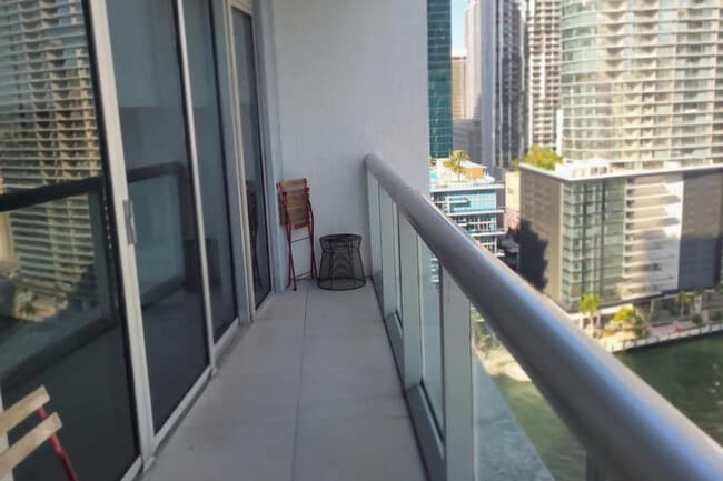 Building Photo - 481 Brickell Ave