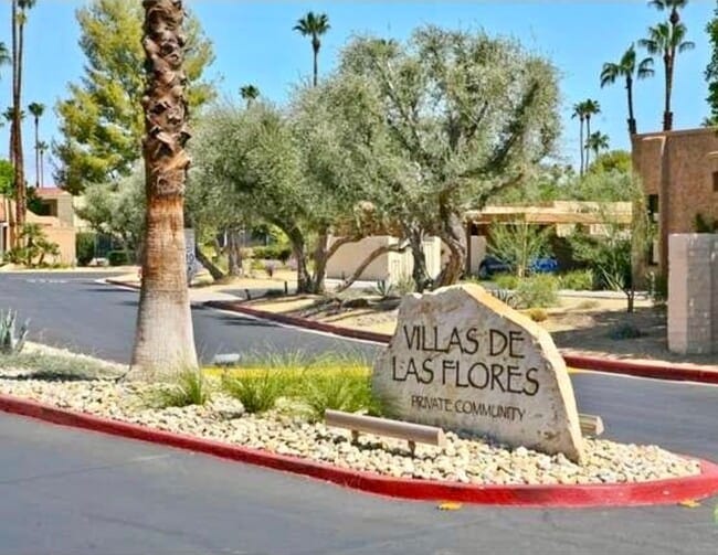 Building Photo - Palm Springs 3 br 3 bth on Golf Course
