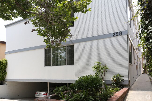 Foto del edificio - 329 S Rexford Dr