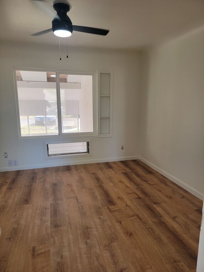 Foto del edificio - 115 SW 9th St