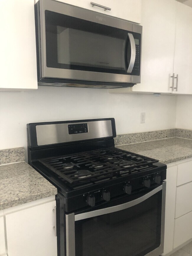 Foto del edificio - 10345 Kellogg St