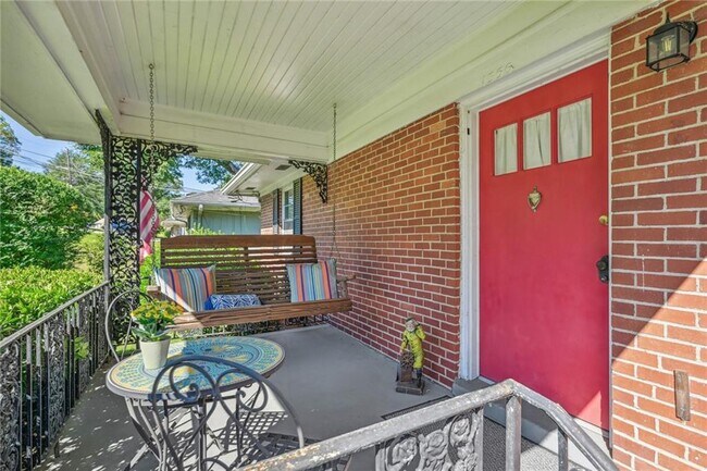 Foto del edificio - 1356 Telford Dr NE