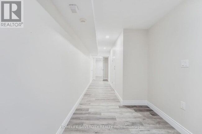 Building Photo - 18 Tysonville Cir