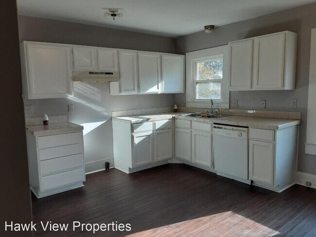 Building Photo - 2 br, 1 bath House - 239 E Kivett Street