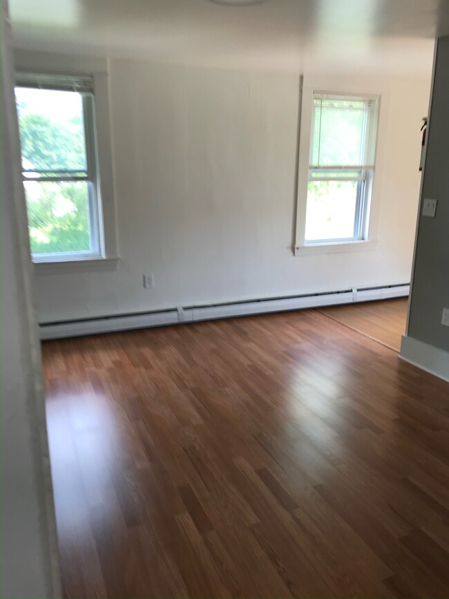 Living Room - 201 Union St