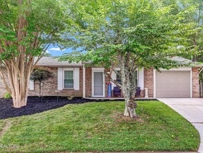Building Photo - 4512 Hooks Ln