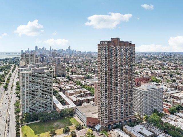 Building Photo - 3660 N Lake Shore Dr