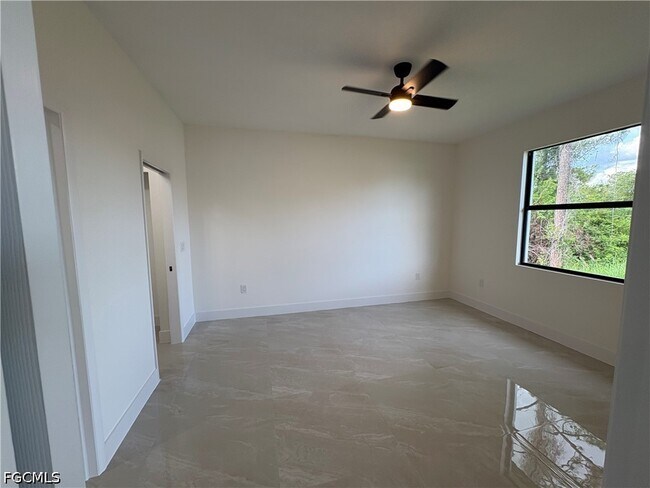Foto del edificio - 4812-4814 28th St SW