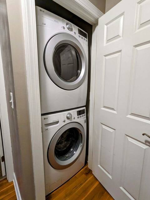 Foto del edificio - 829 McClain Rd