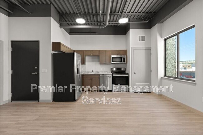 Foto del edificio - 1127 Alderson Ave