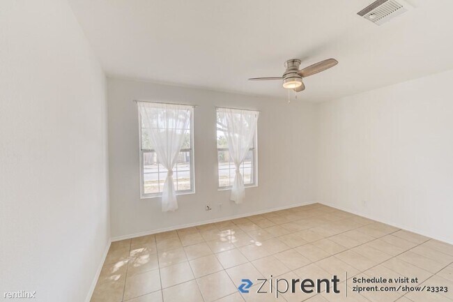 Building Photo - 3 br, 1.5 bath House - 14200 Sandifer Stre...
