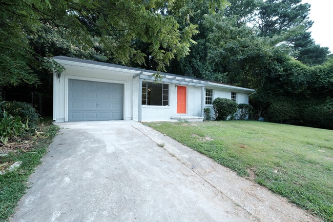 Foto del edificio - 85 Delmoor Dr NW