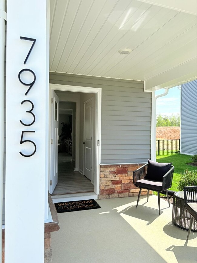 Building Photo - Like New Detached Home in New Kent