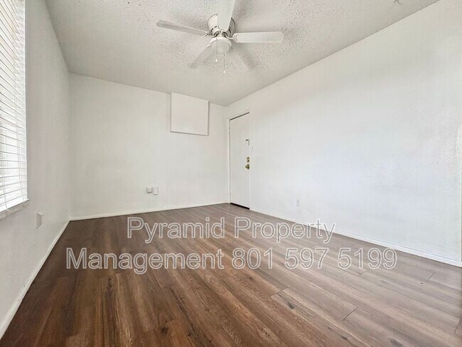 Building Photo - 513 E 700 S