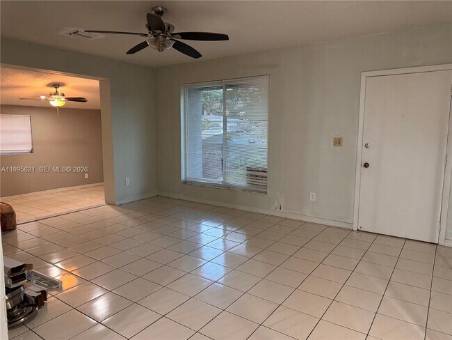 Foto del edificio - 3830 SW 31st St