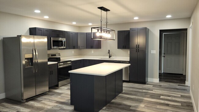 Foto del edificio - Stunning 3 Bedroom/2 Bath Home in Frontenac!