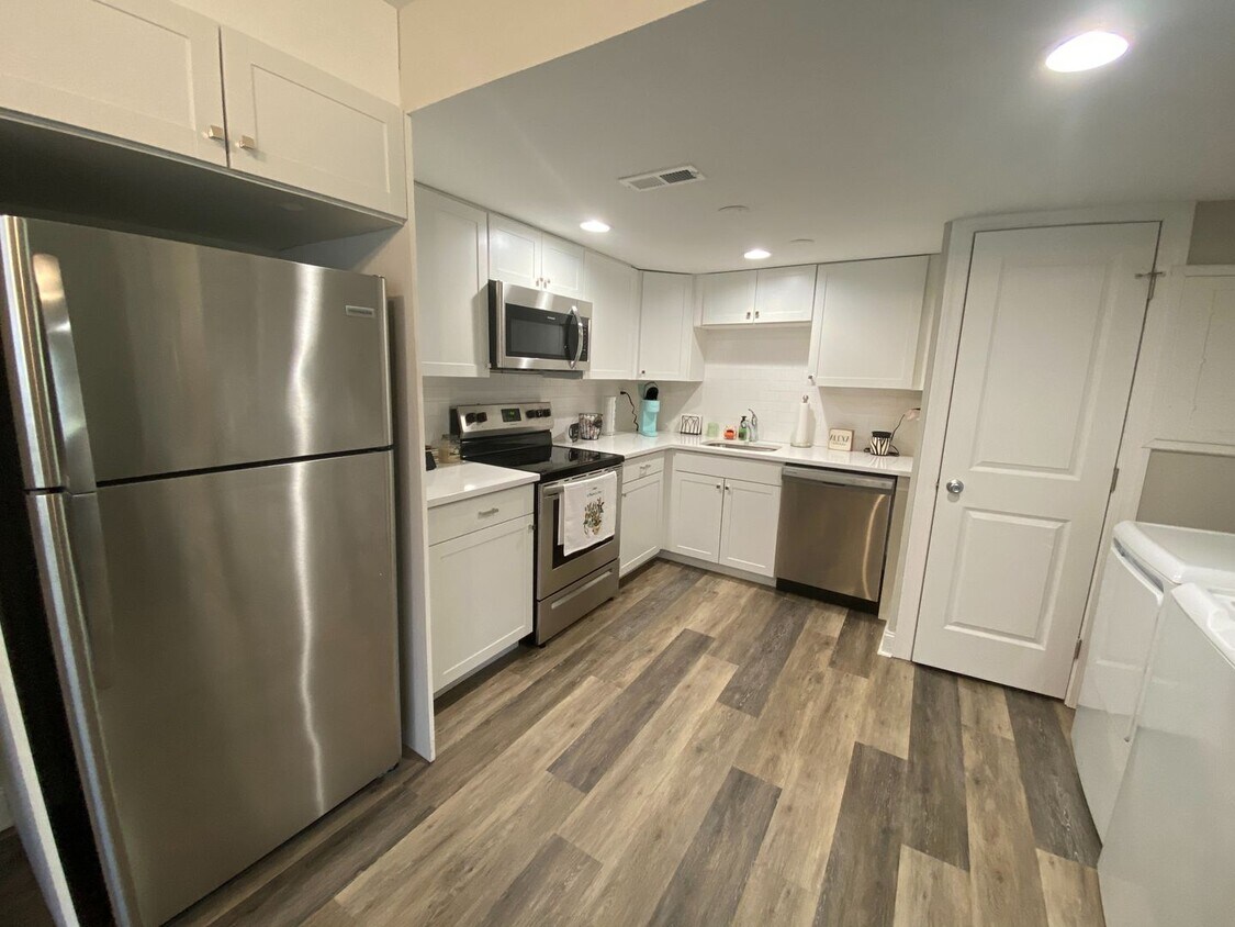 Foto principal - 1219 Ridge Ave