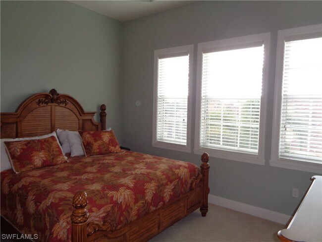 Foto del edificio - 534 Avellino Isles Cir