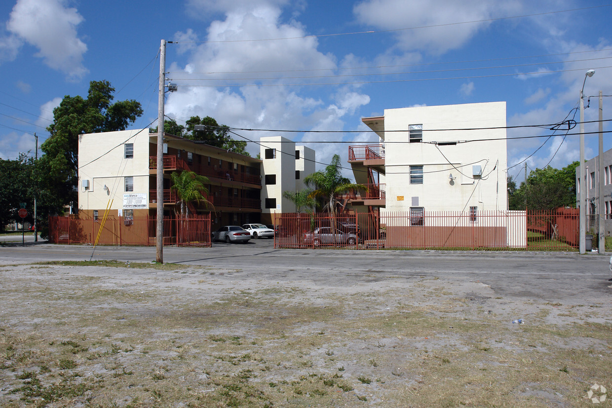 Building Photo - Miami View Apartments