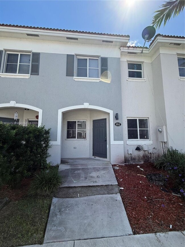 Building Photo - 1512 SE 31st Ct