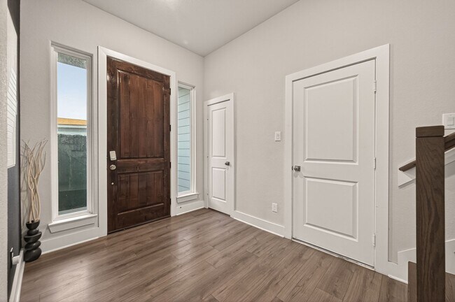 Building Photo - 4221 Galesburg St