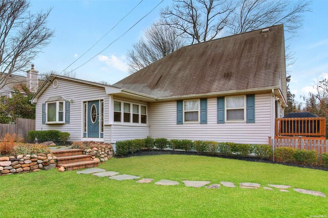 Building Photo - 35 Hemlock Rd