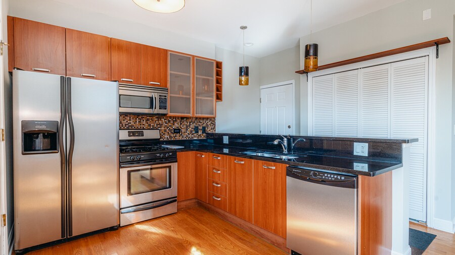 Foto principal - 3329 W Schubert Ave
