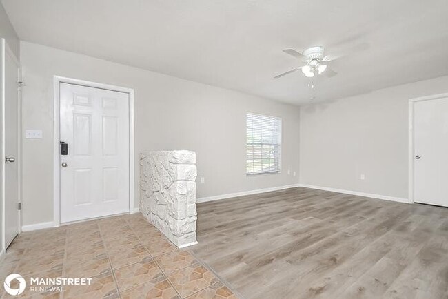 Building Photo - 801 CHESS PL, Seffner, FL 33584