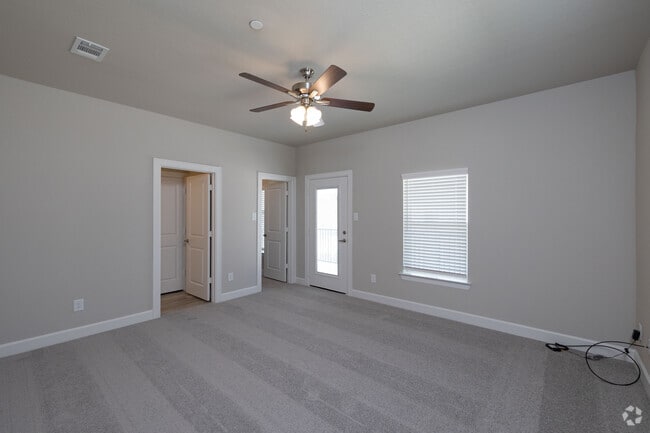 B4 First Bedroom - Cottage Living