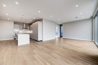 Building Photo - 1711 Allen Pkwy