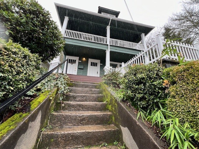 Building Photo - 5517 S Corbett Ave