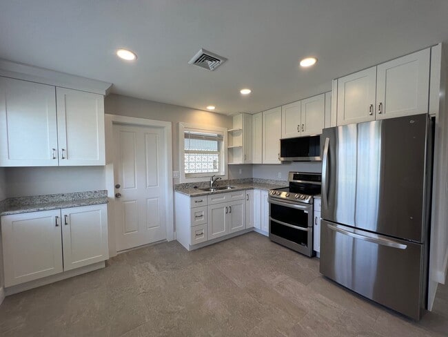 Foto del edificio - 2 br, 1.5 bath House - 322 Lasayette Dr NE