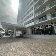 Building Photo - 209 N Fort Lauderdale Beach Blvd