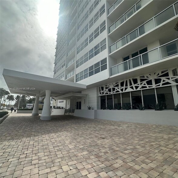 Primary Photo - 209 N Fort Lauderdale Beach Blvd